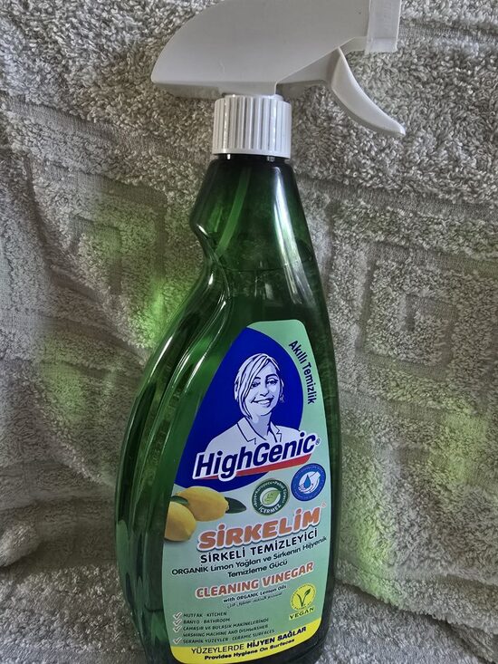 Универсальное средство с уксусом и лимоном