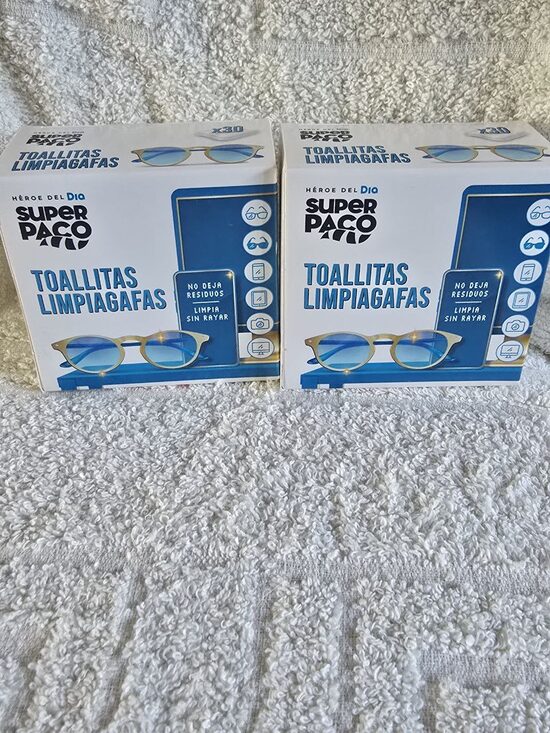 Mitrās salvetes briļļu tīrīšanai