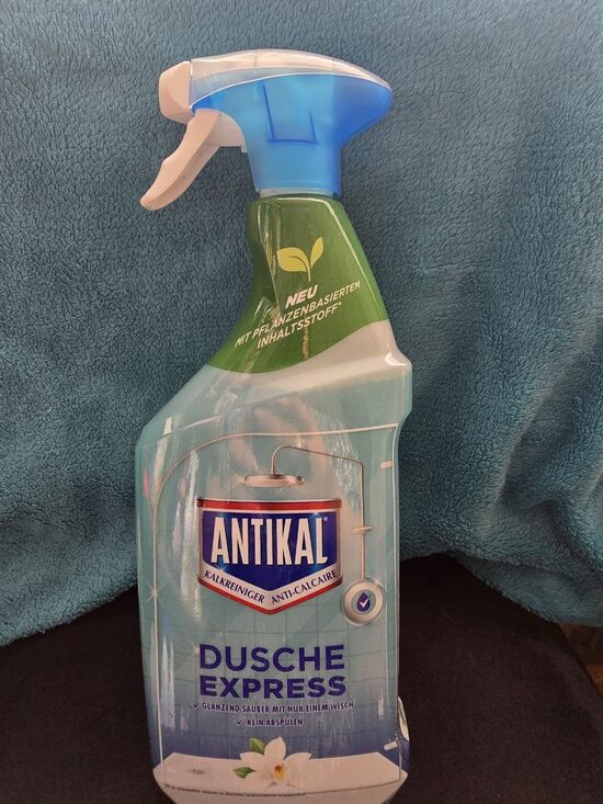 Kaļķakmens, ūdens traipu un ziepju nosēdumu tīrītājs 750 ml